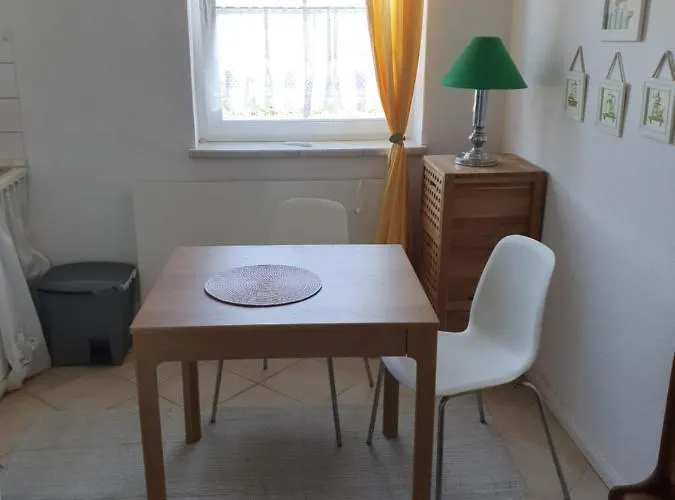 1-zimmer-apartment 